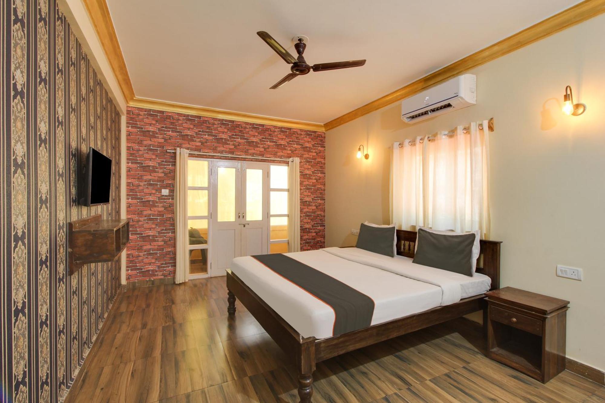 Collection O Romeos Place Baga Beach Hotel Calangute Buitenkant foto