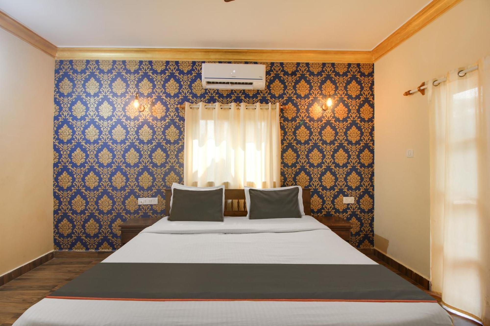 Collection O Romeos Place Baga Beach Hotel Calangute Buitenkant foto